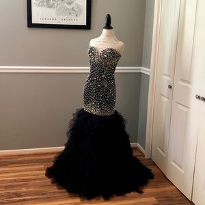 NEW JASZ COUTURE SZ 2 BLACK JEWELED TULLE STRAPLESS FORMAL GOWN